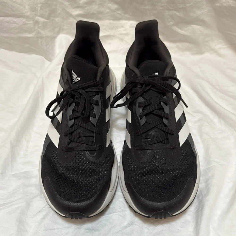 Women’s Adidas Black and White Sneakers Solar Glide ST. Size 9.5 - Picture 7 of 13